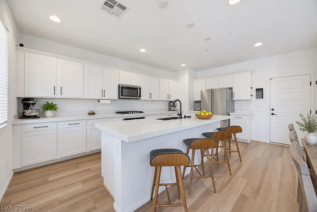 10391 Sadie Blake, Las Vegas, NV 89166