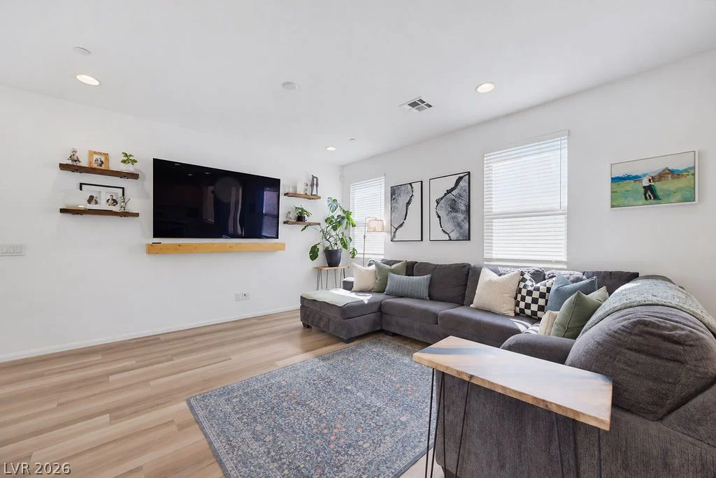 10391 Sadie Blake, Las Vegas, NV 89166