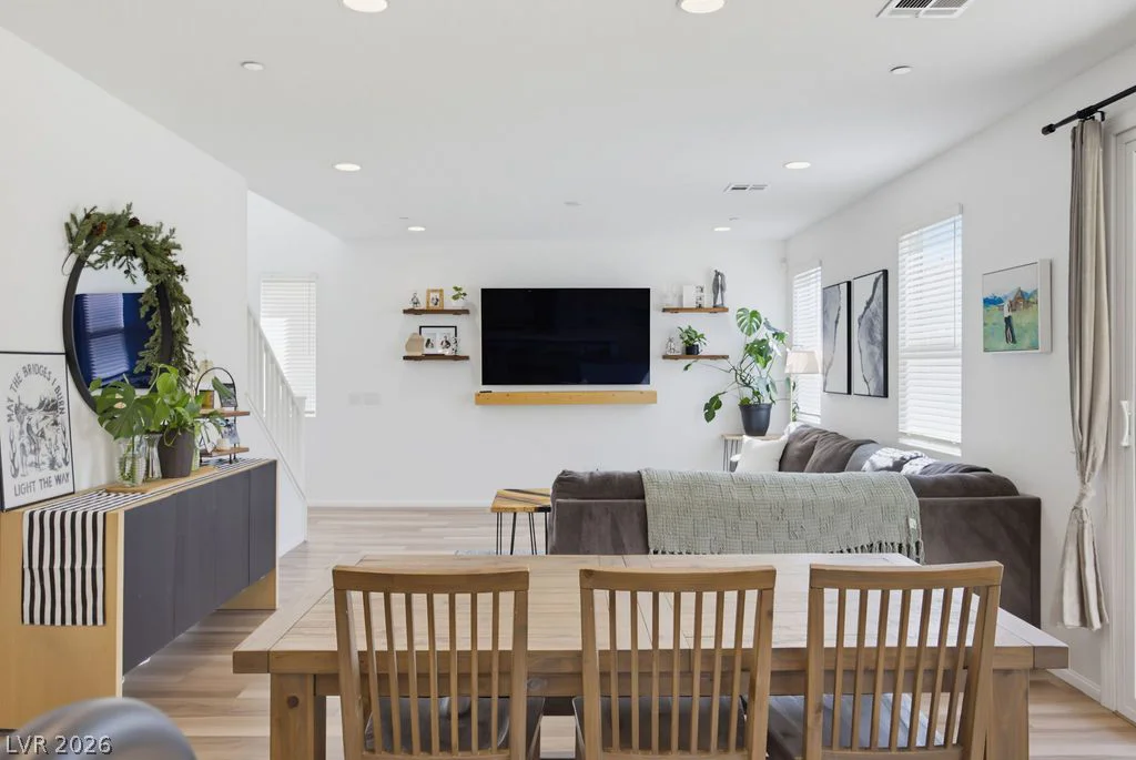 10391 Sadie Blake, Las Vegas, NV 89166