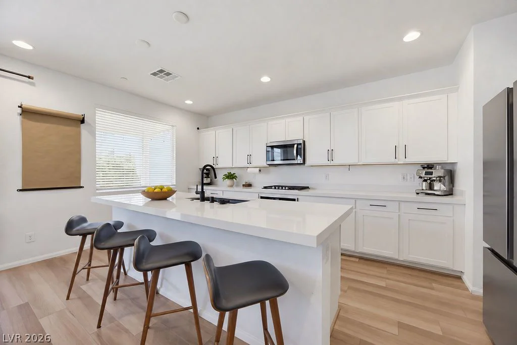 10391 Sadie Blake, Las Vegas, NV 89166