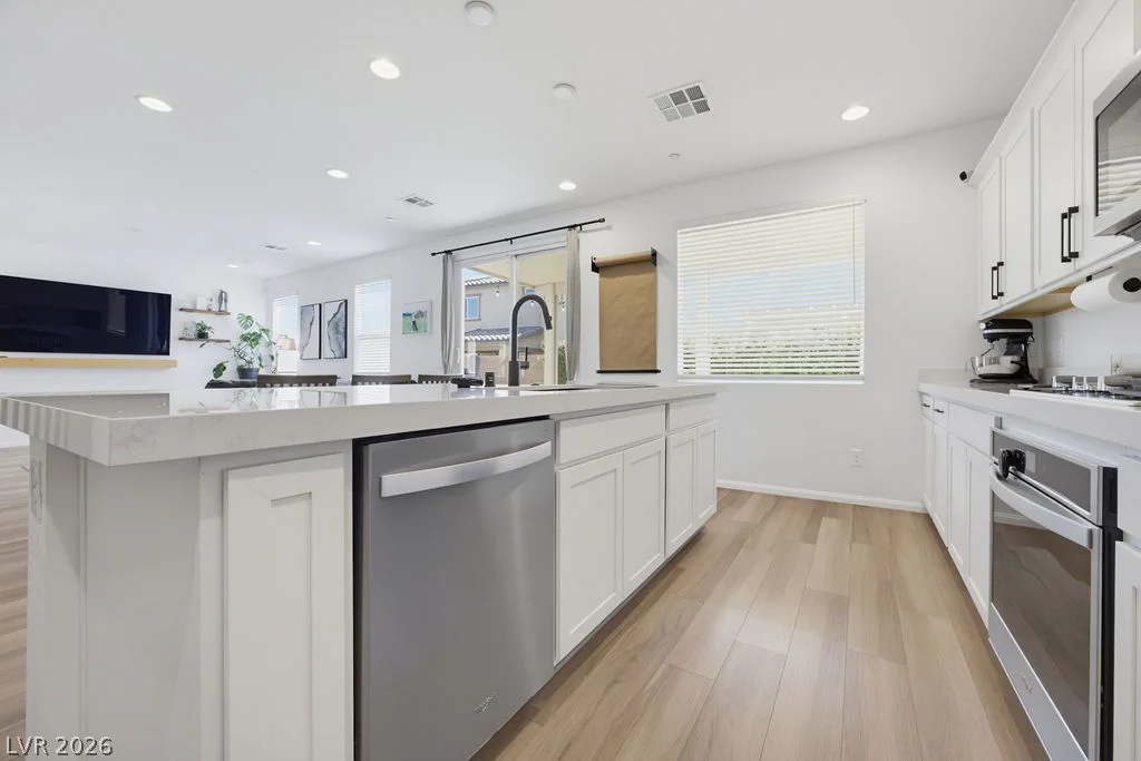 10391 Sadie Blake, Las Vegas, NV 89166