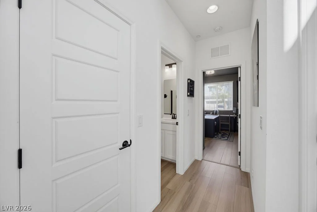 10391 Sadie Blake, Las Vegas, NV 89166