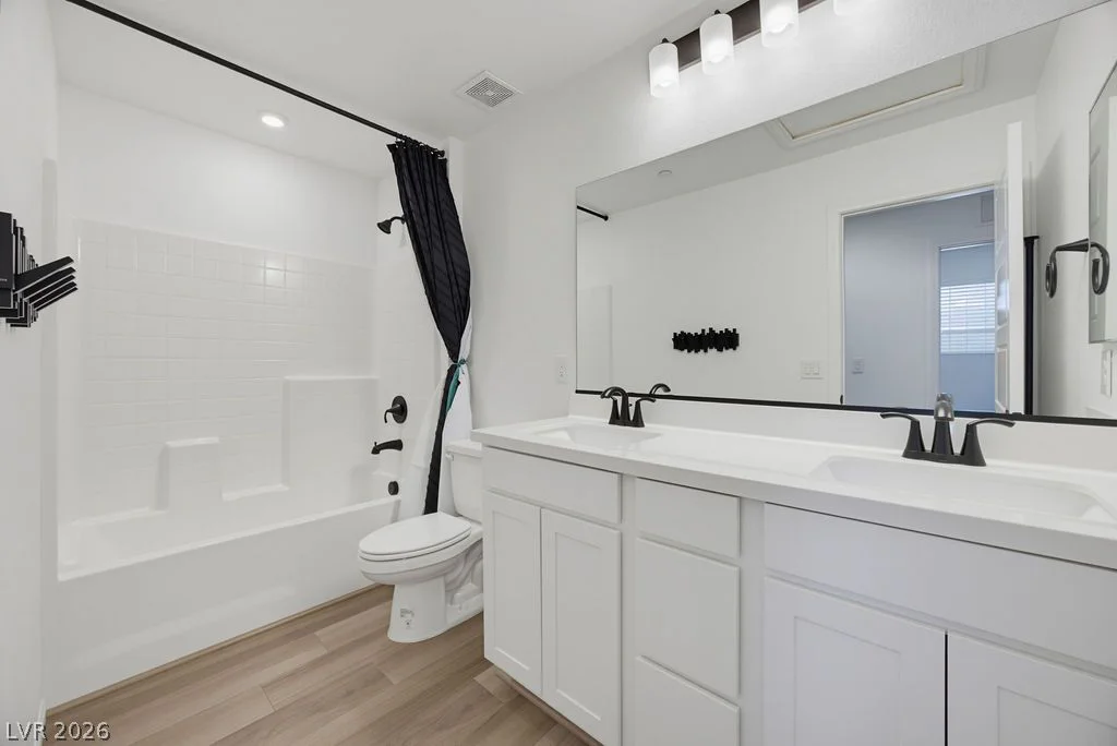 10391 Sadie Blake, Las Vegas, NV 89166