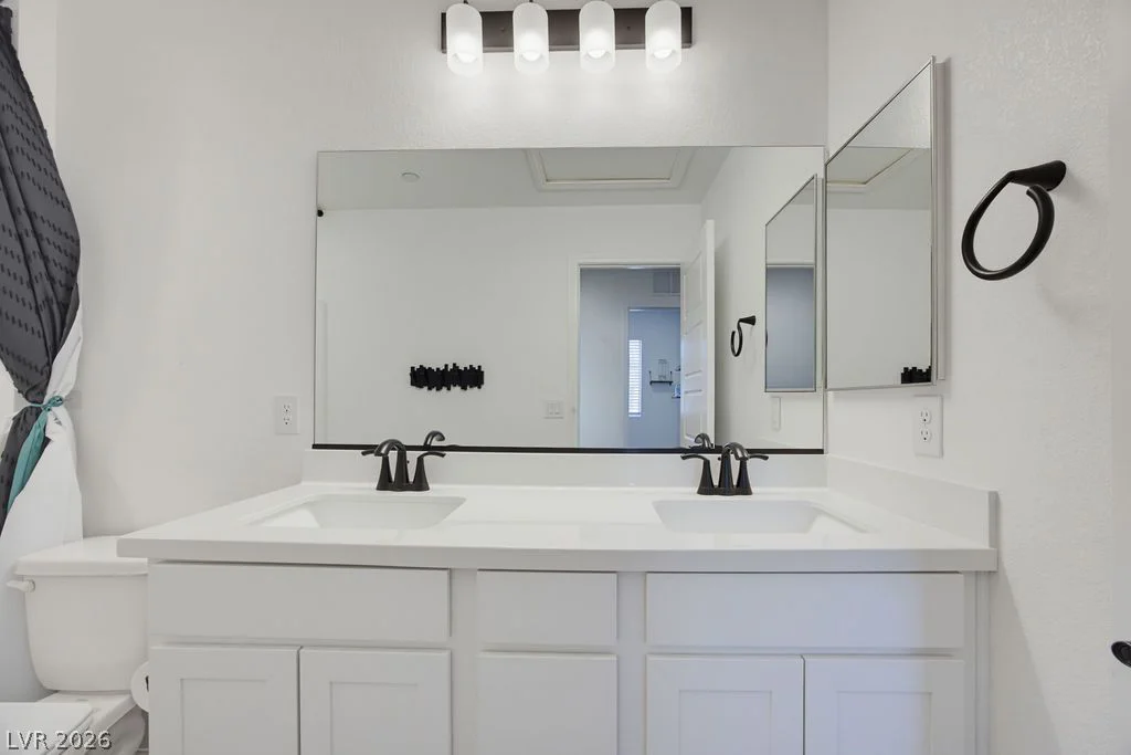 10391 Sadie Blake, Las Vegas, NV 89166