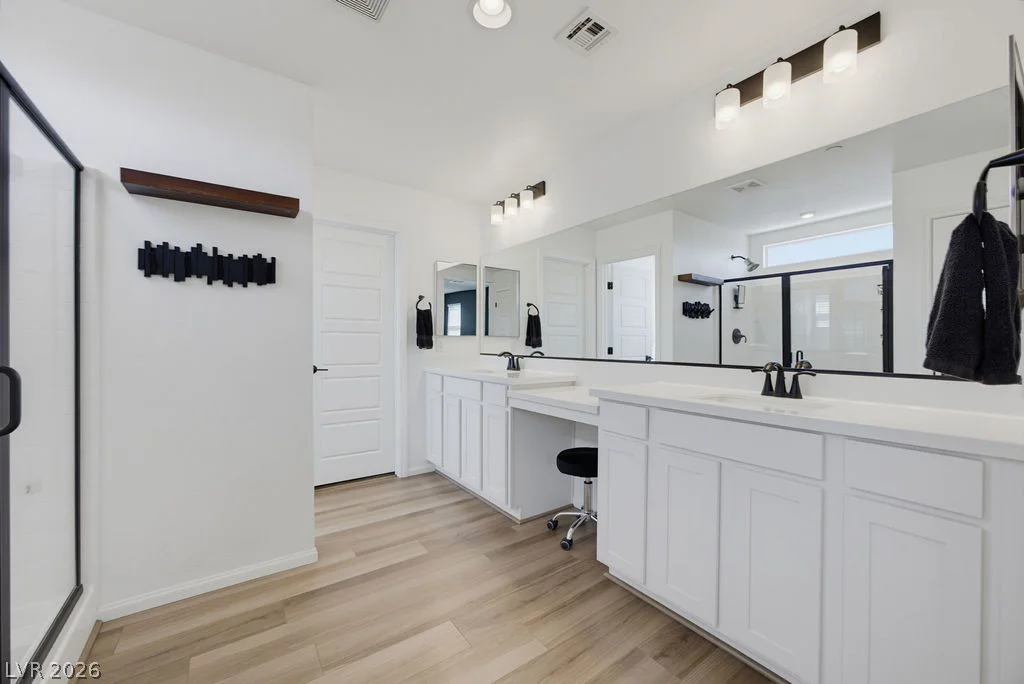 10391 Sadie Blake, Las Vegas, NV 89166