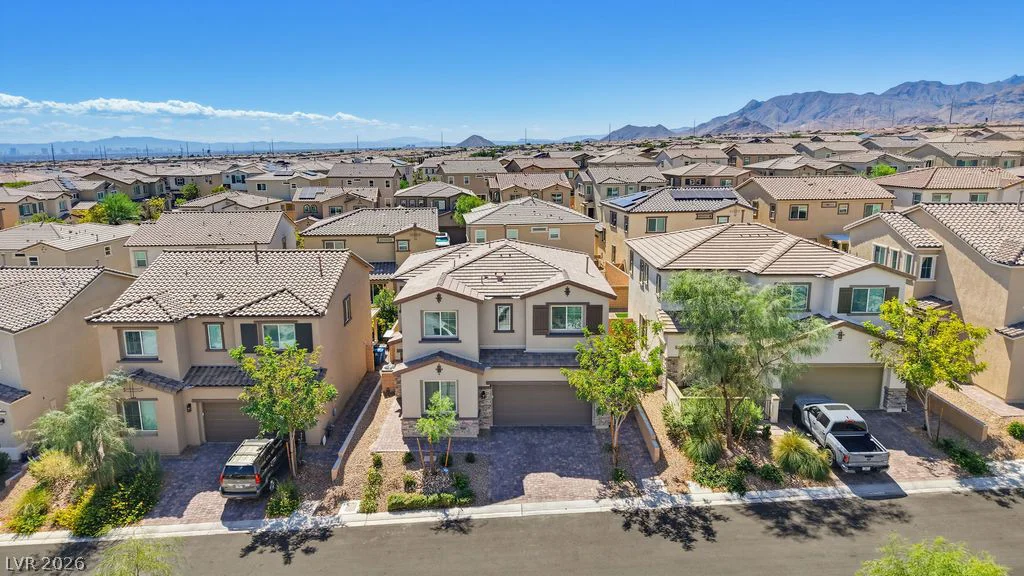 10391 Sadie Blake, Las Vegas, NV 89166