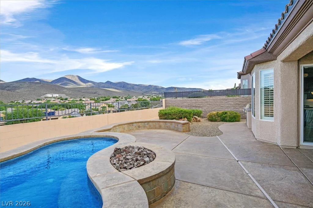 2058 Fountain City, Henderson, NV 89052