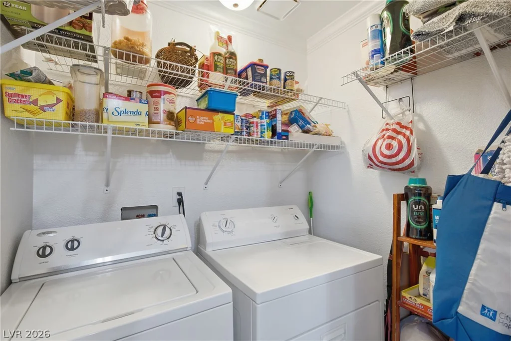 2121 Willowbury, Las Vegas, NV 89108