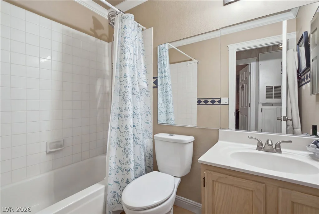 2121 Willowbury, Las Vegas, NV 89108