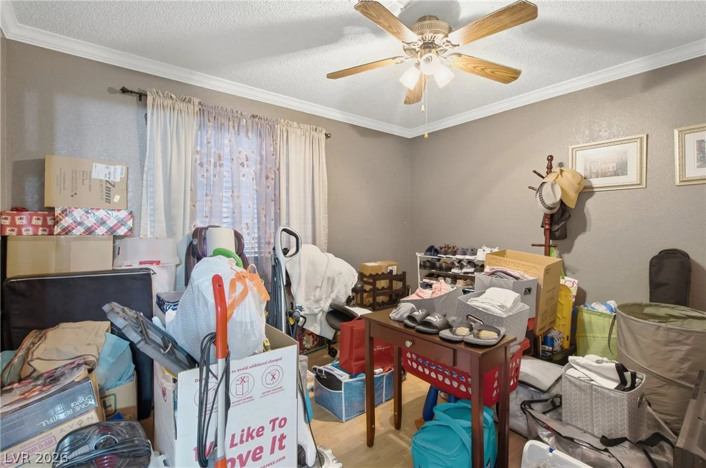 2121 Willowbury, Las Vegas, NV 89108