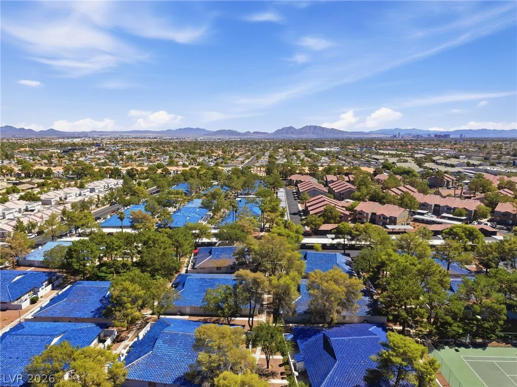 2121 Willowbury, Las Vegas, NV 89108