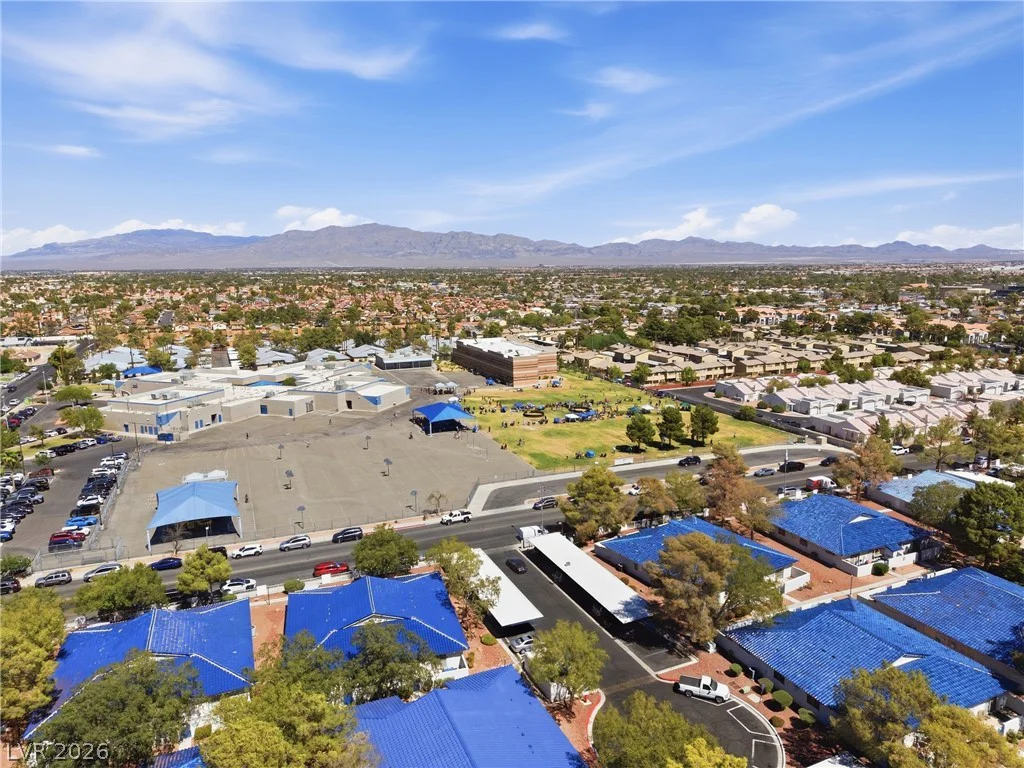 2121 Willowbury, Las Vegas, NV 89108