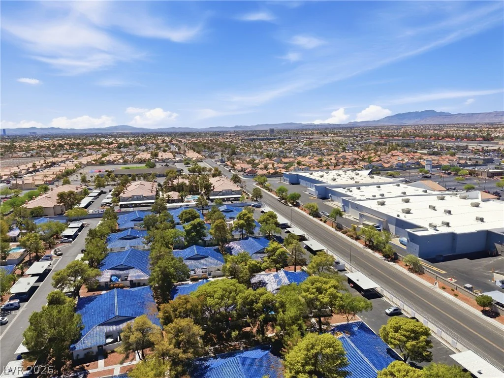 2121 Willowbury, Las Vegas, NV 89108