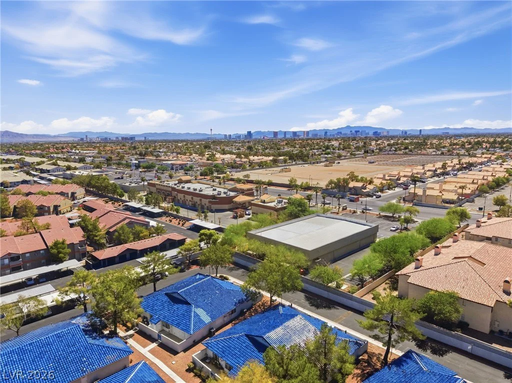 2121 Willowbury, Las Vegas, NV 89108