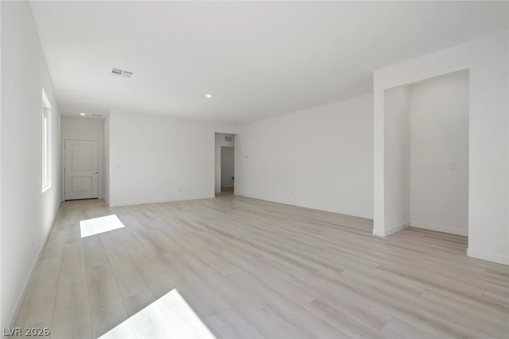 6727 Magnolia River, Las Vegas, NV 89156