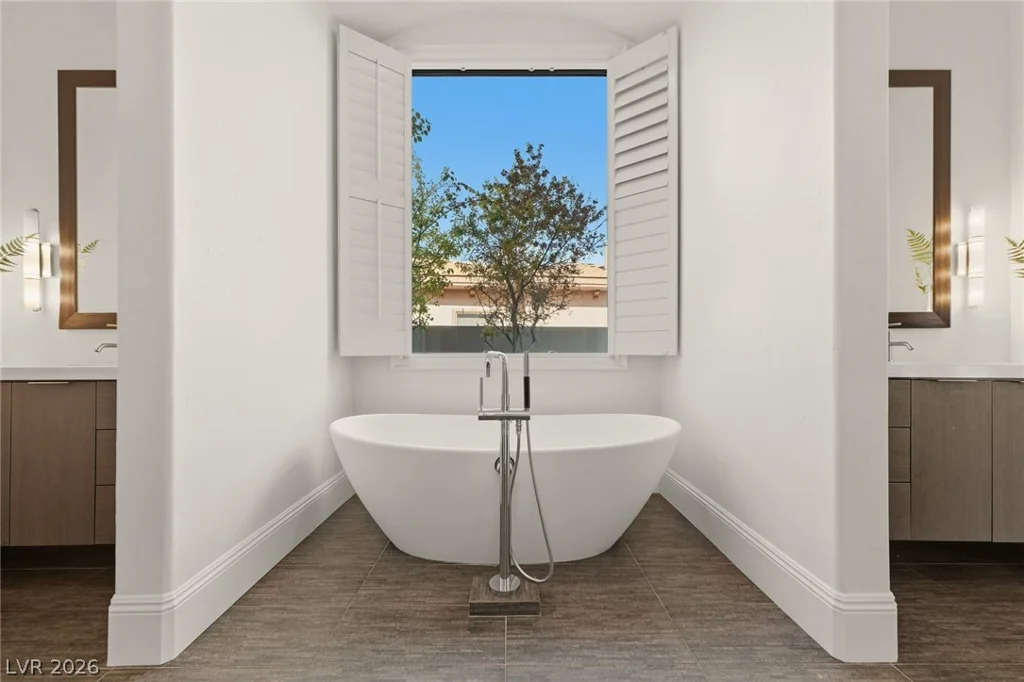 10997 Tranquil Waters, Las Vegas, NV 89135