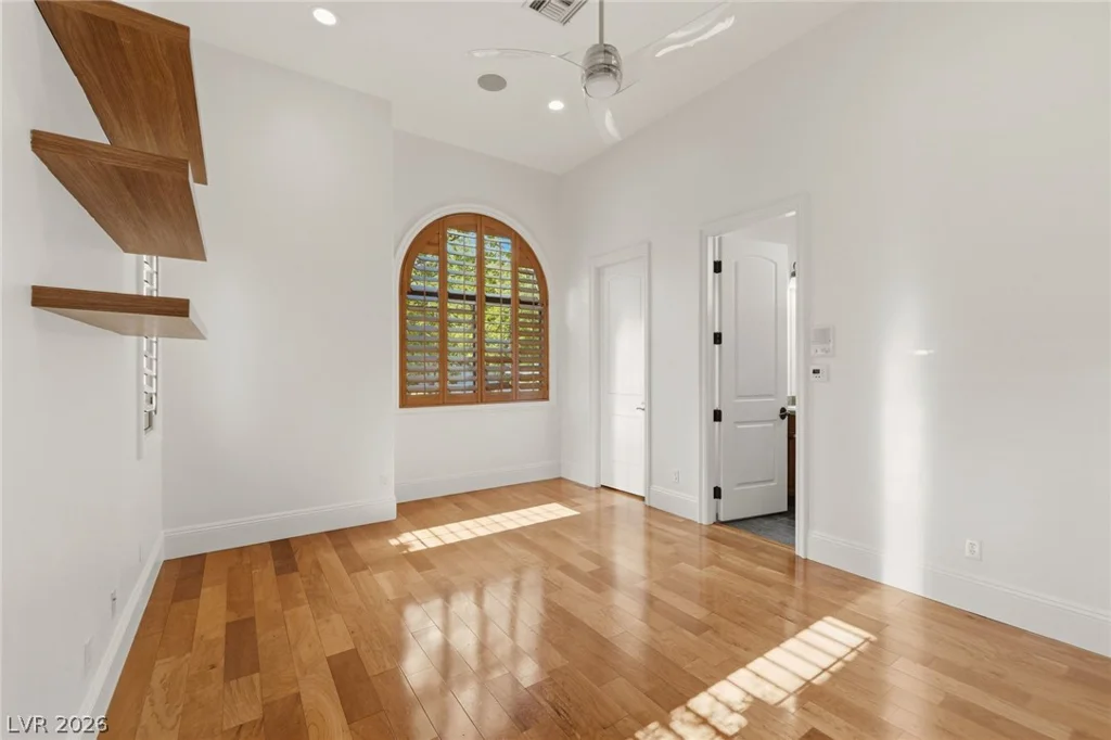10997 Tranquil Waters, Las Vegas, NV 89135