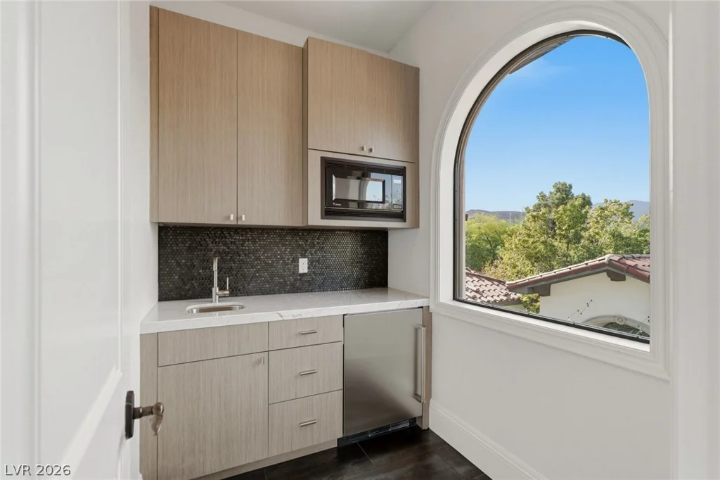 10997 Tranquil Waters, Las Vegas, NV 89135