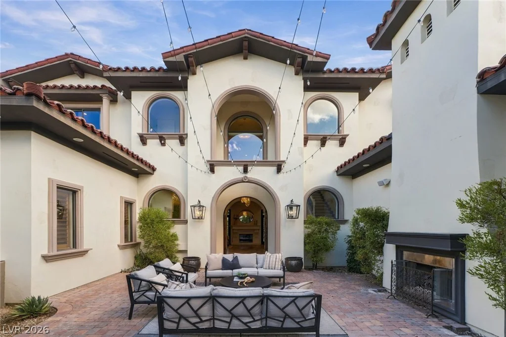 10997 Tranquil Waters, Las Vegas, NV 89135
