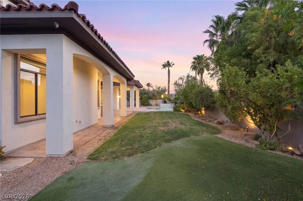 10997 Tranquil Waters, Las Vegas, NV 89135