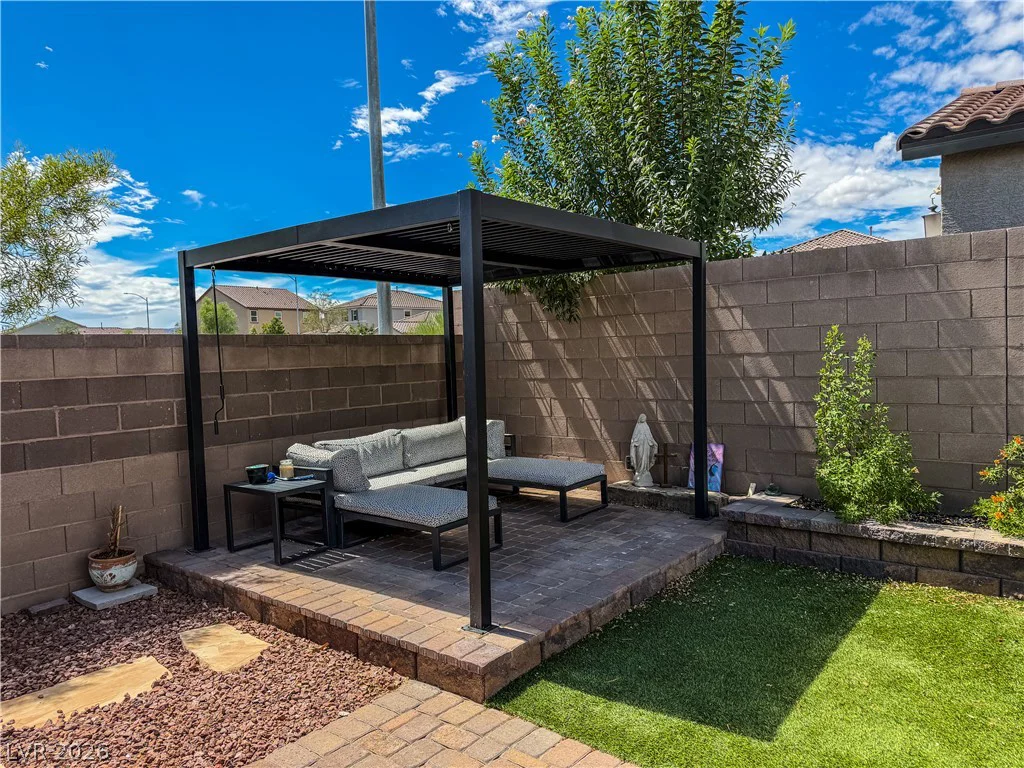 9445 Doe Mountain, Las Vegas, NV 89178