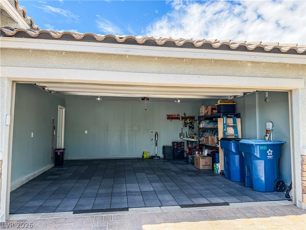 9445 Doe Mountain, Las Vegas, NV 89178