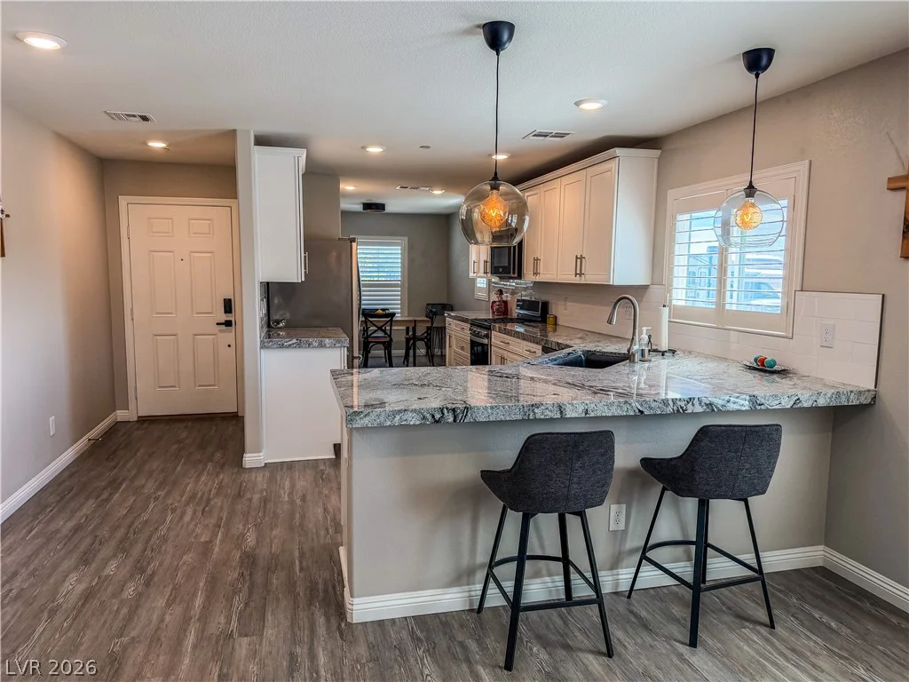 9445 Doe Mountain, Las Vegas, NV 89178