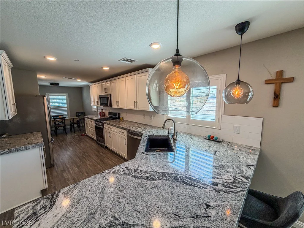 9445 Doe Mountain, Las Vegas, NV 89178