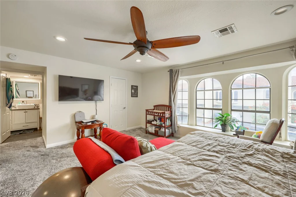 4951 Schumann, Las Vegas, NV 89146