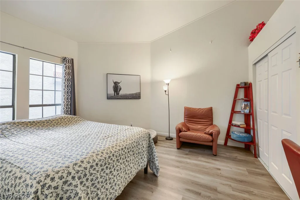 4951 Schumann, Las Vegas, NV 89146