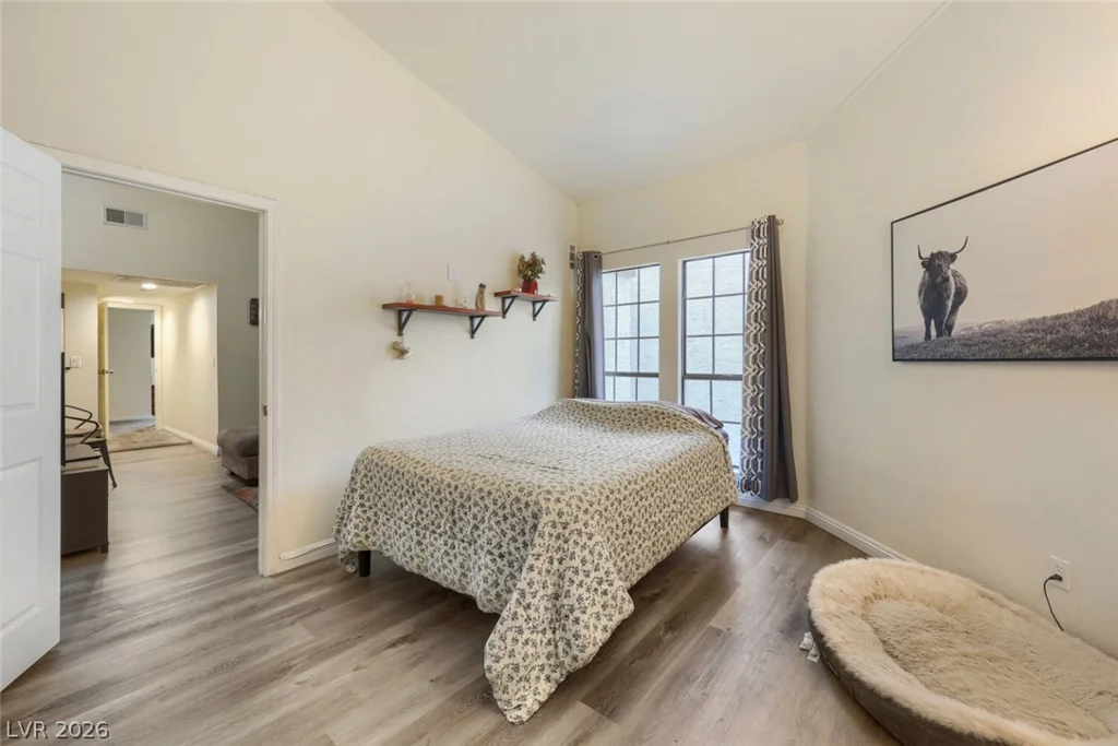 4951 Schumann, Las Vegas, NV 89146