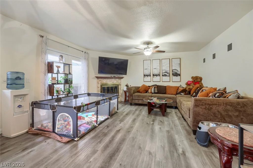 4951 Schumann, Las Vegas, NV 89146