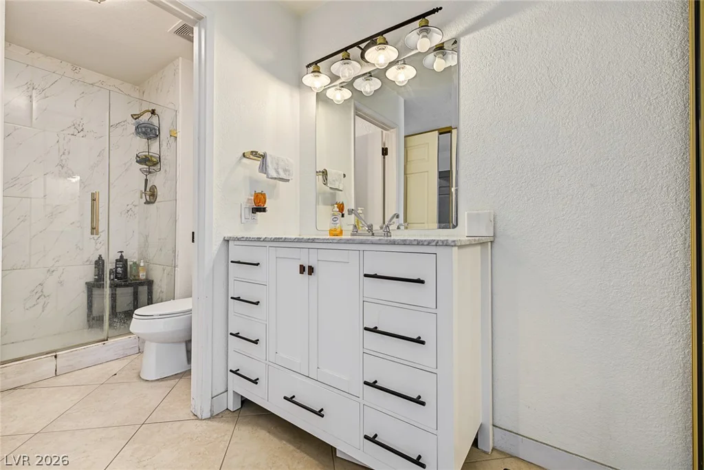 6992 Quarry, Las Vegas, NV 89147