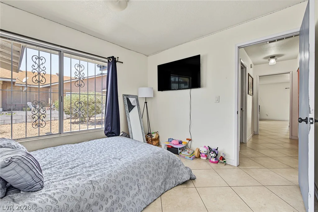 6992 Quarry, Las Vegas, NV 89147