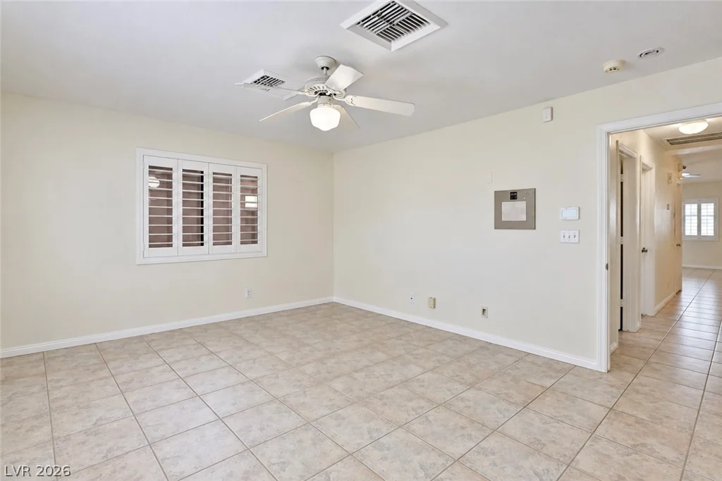 4945 Valadez, Las Vegas, NV 89149
