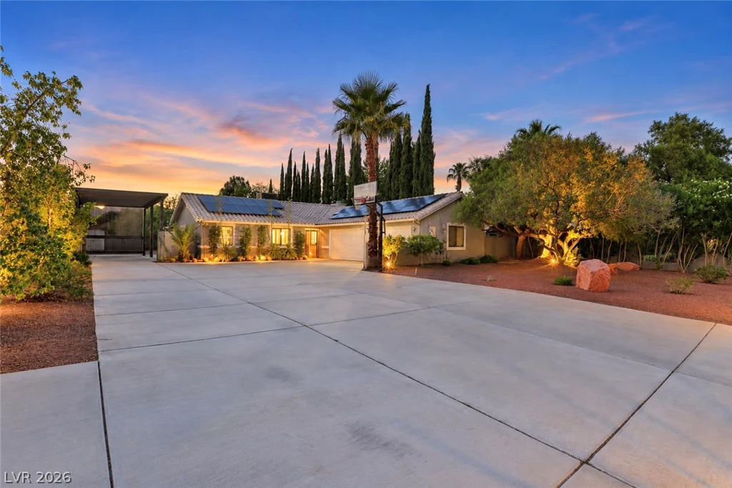 4945 Valadez, Las Vegas, NV 89149