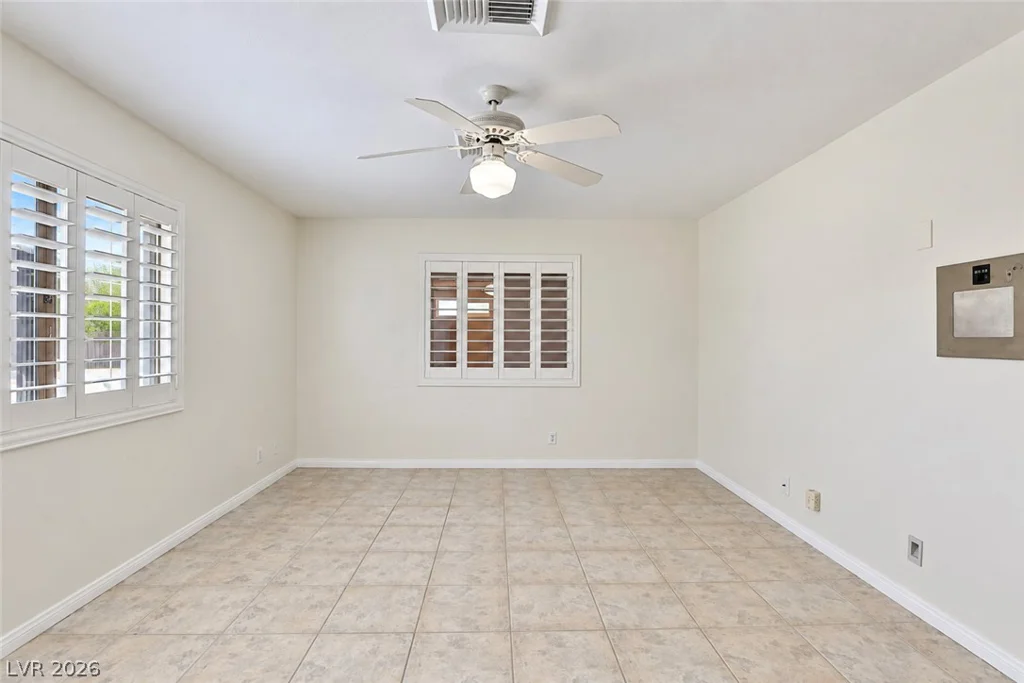 4945 Valadez, Las Vegas, NV 89149