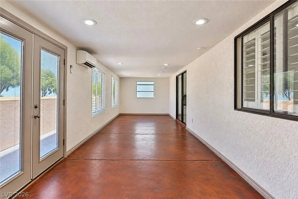 4945 Valadez, Las Vegas, NV 89149