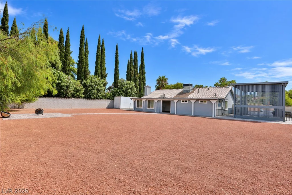 4945 Valadez, Las Vegas, NV 89149