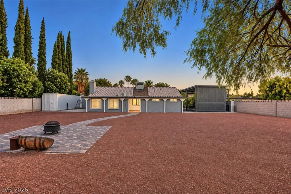 4945 Valadez, Las Vegas, NV 89149