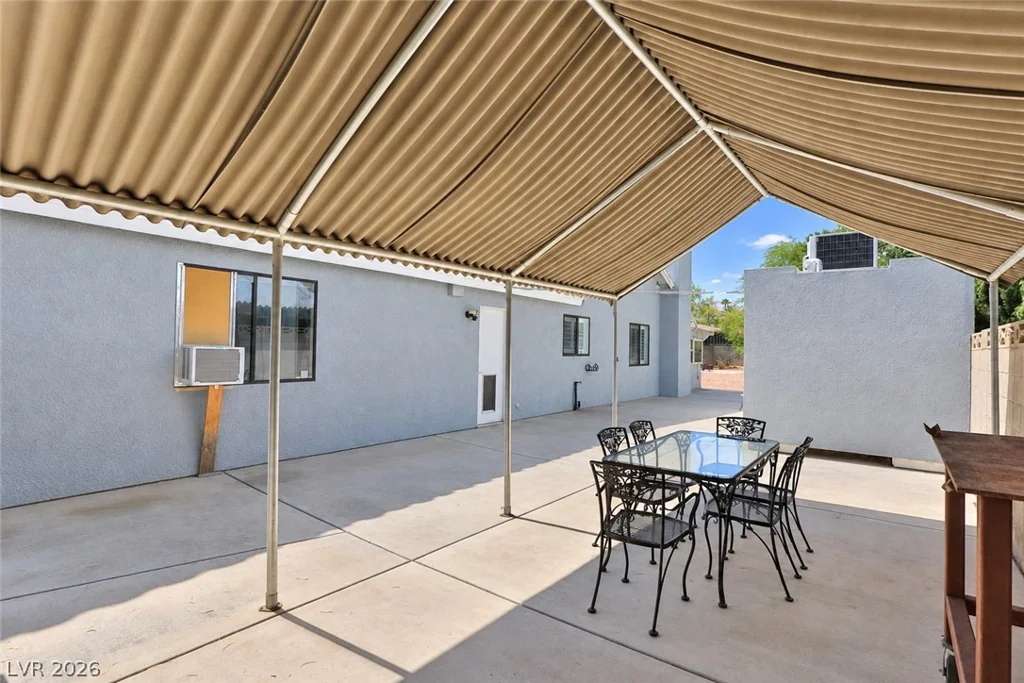 4945 Valadez, Las Vegas, NV 89149