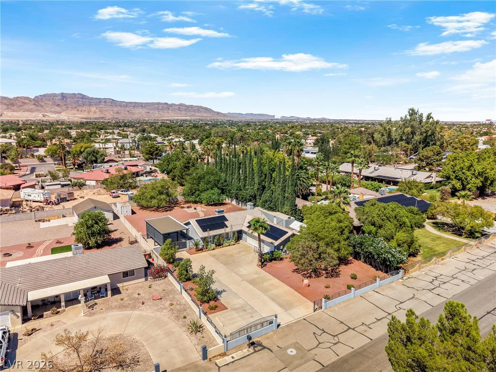4945 Valadez, Las Vegas, NV 89149