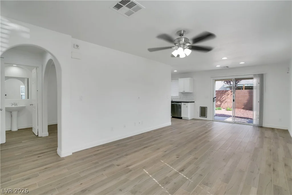 10250 HEADRICK, Las Vegas, NV 89166