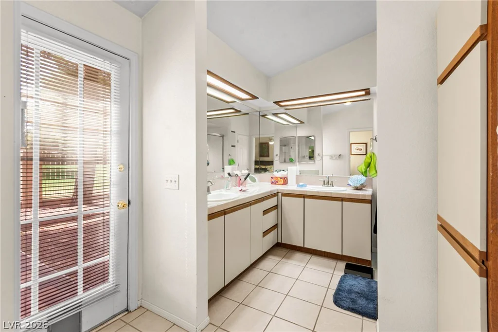 5009 Pacific Grove, Las Vegas, NV 89130