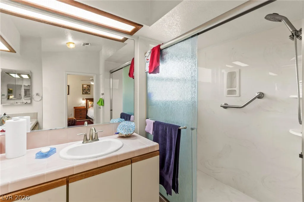 5009 Pacific Grove, Las Vegas, NV 89130