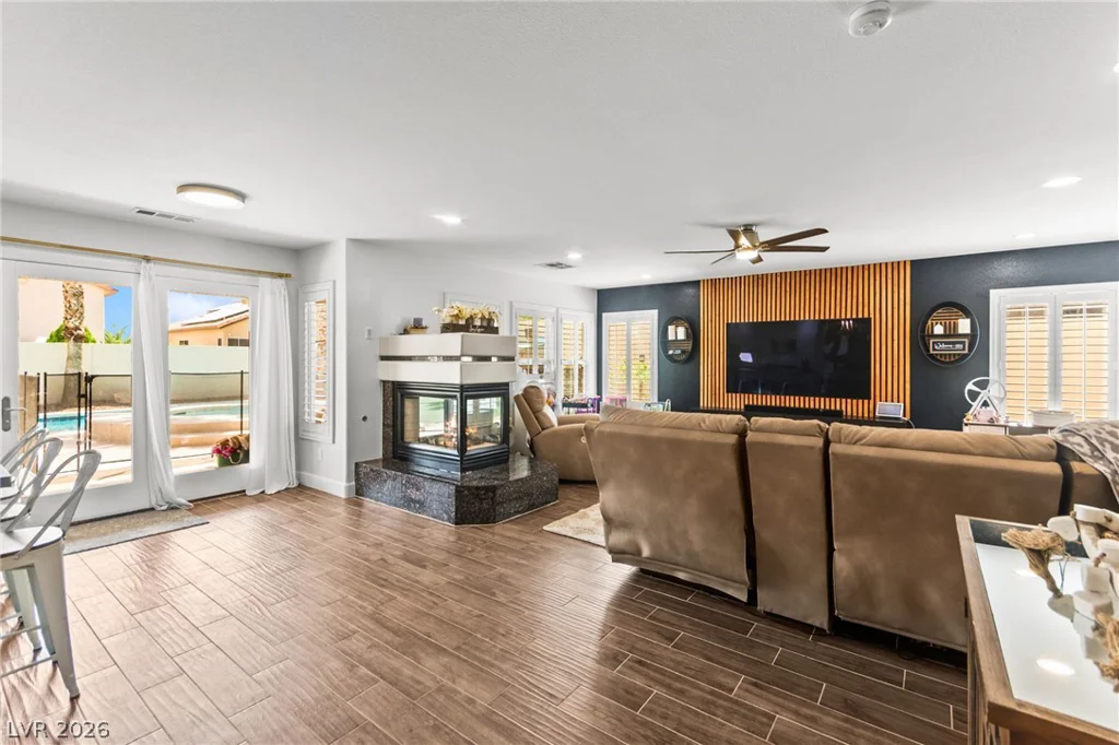 8213 Fawn Heather, Las Vegas, NV 89149