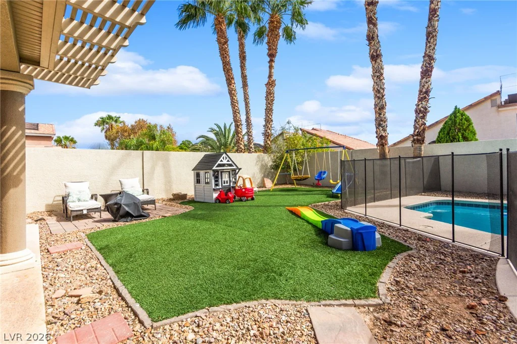8213 Fawn Heather, Las Vegas, NV 89149