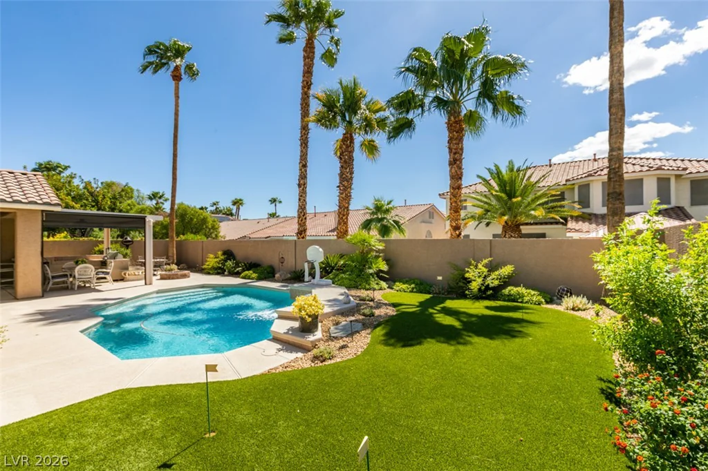 1303 Dressen, Las Vegas, NV 89123