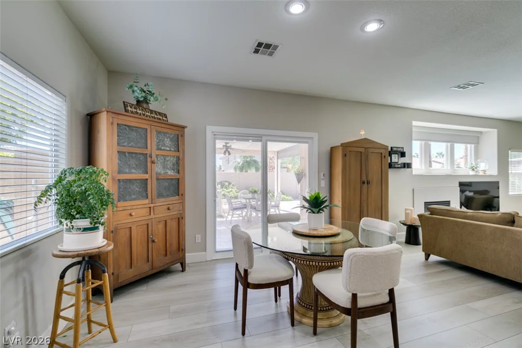 1303 Dressen, Las Vegas, NV 89123