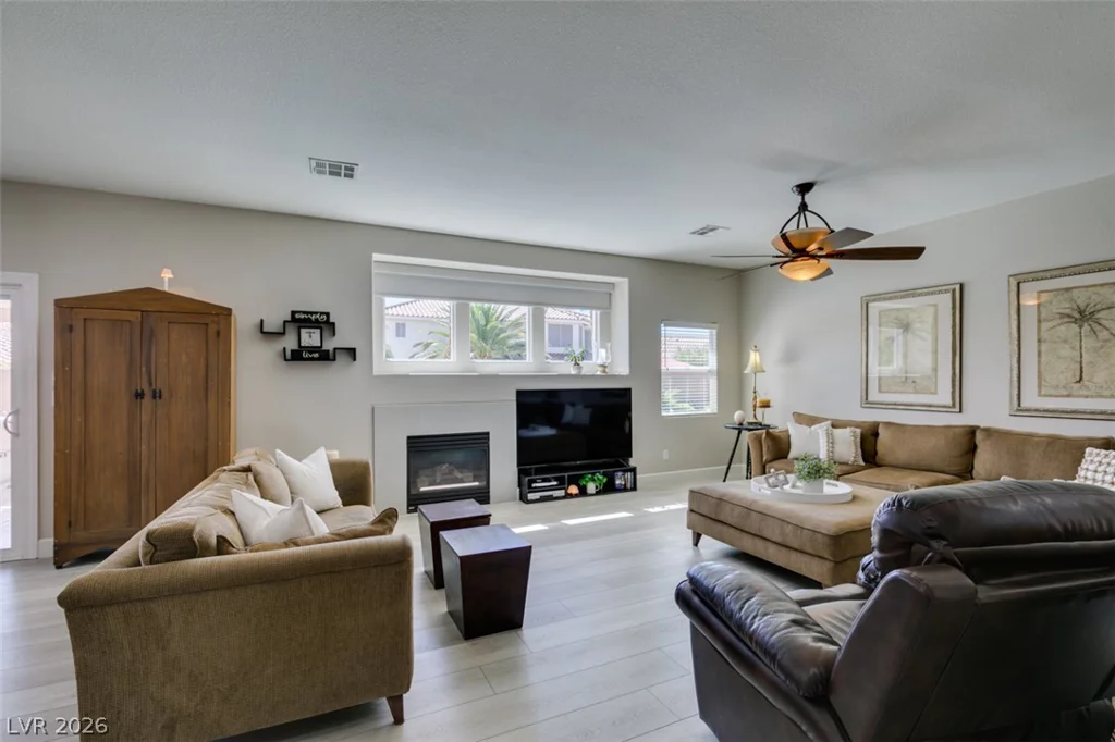 1303 Dressen, Las Vegas, NV 89123